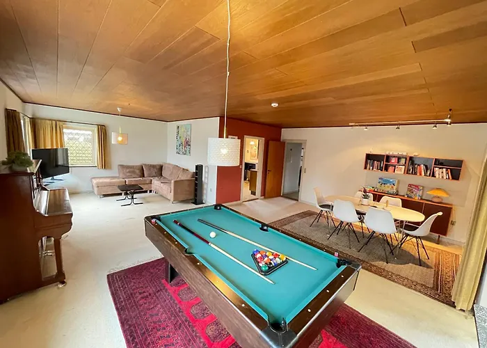 4-Bedroom Family Villa, Bath Tub, Billiards, Piano, And Fun Board Games